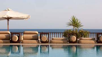 Londa Beach Hotel