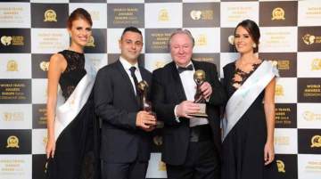Graham Cooke, president, WTA (centre right) and Christofi