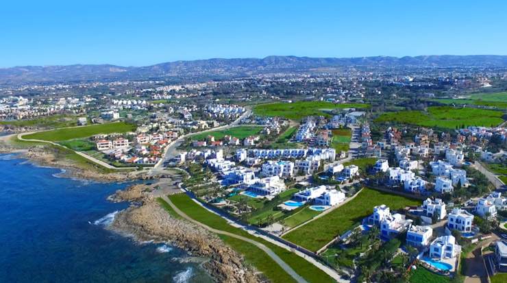 The area attracts many visitors on foot, by boat and on helicopter tours