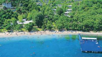 Dassia beach
